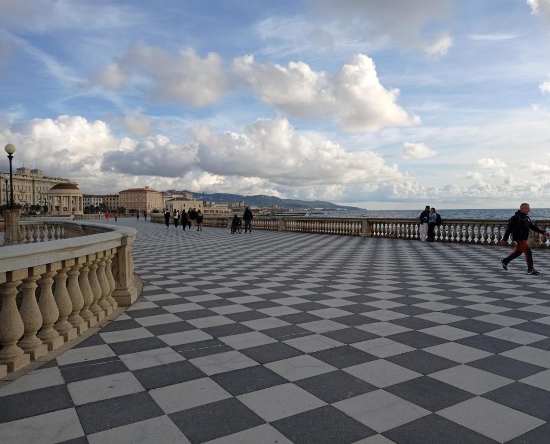 Appartamento Con Incantevole Vista Mare Livorno Eksteriør billede