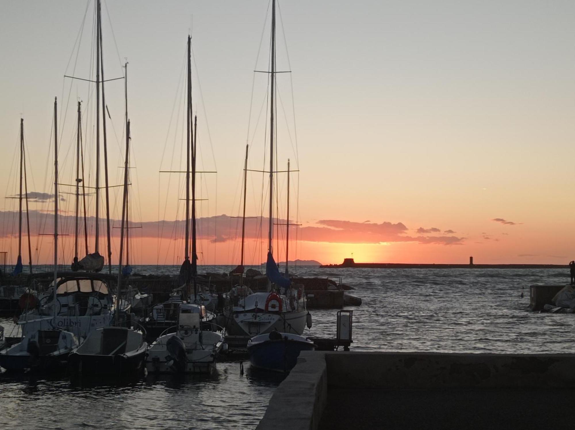 Appartamento Con Incantevole Vista Mare Livorno Eksteriør billede